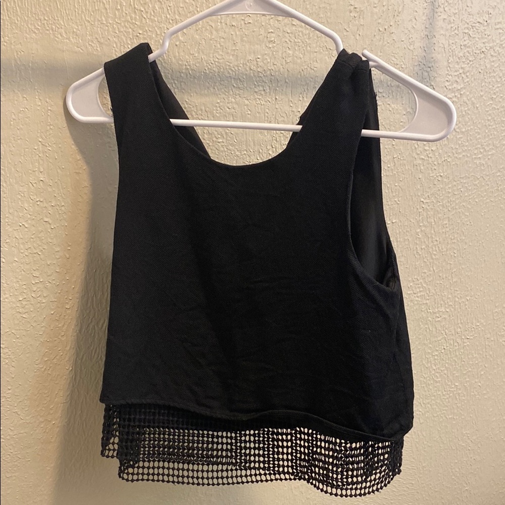 Black Sleeveless Mesh Hem Top